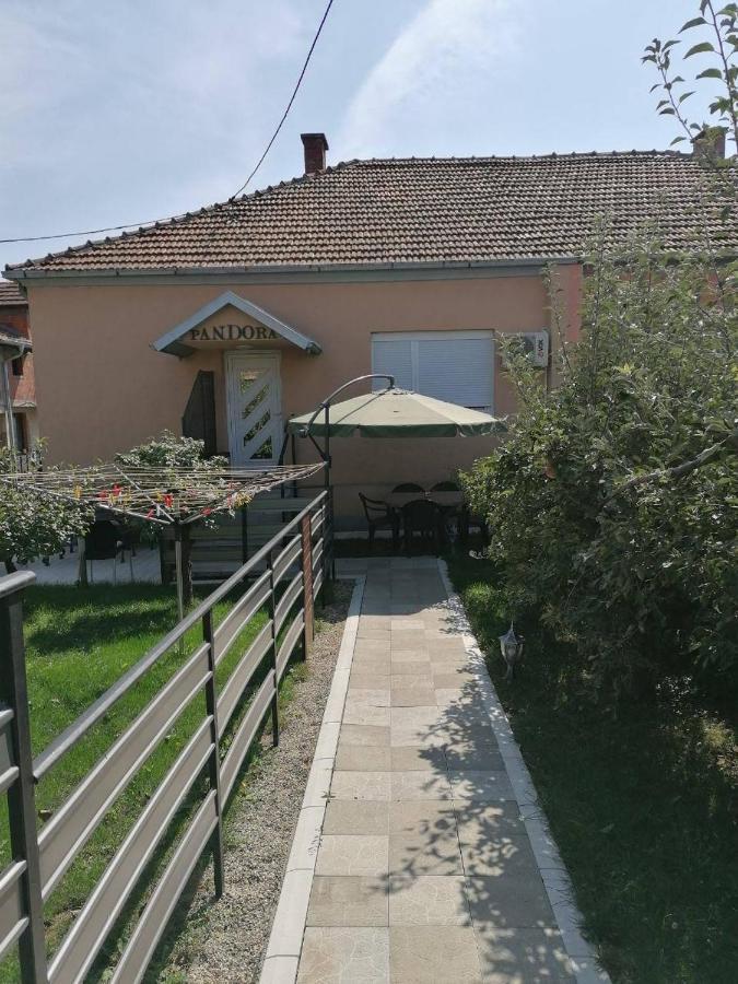 Apartments Pandora Jagodina Εξωτερικό φωτογραφία